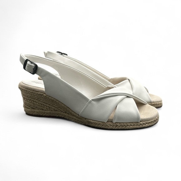 Easy Street Shoes - New in box, Easy Street Maureen Espadrille Wedge Sandal
